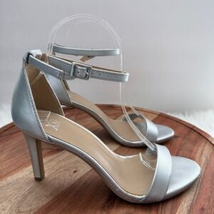 NY&C Silver Ankle Strap Stiletto Heels Sandals Women's Size 8 Style 624 3574‎